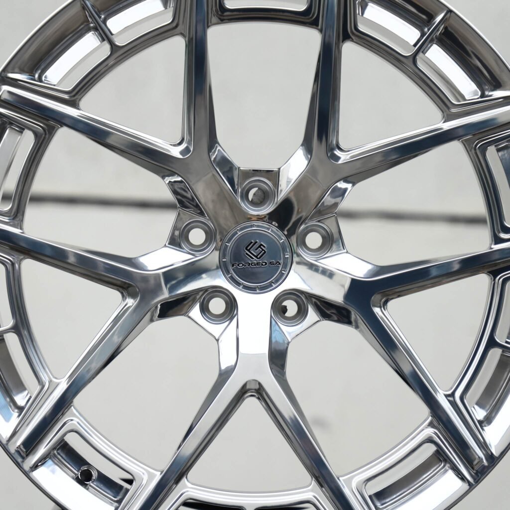 BMW M4 F82 wheels – Polished 5 Y-Spoke, lip and barrel detail