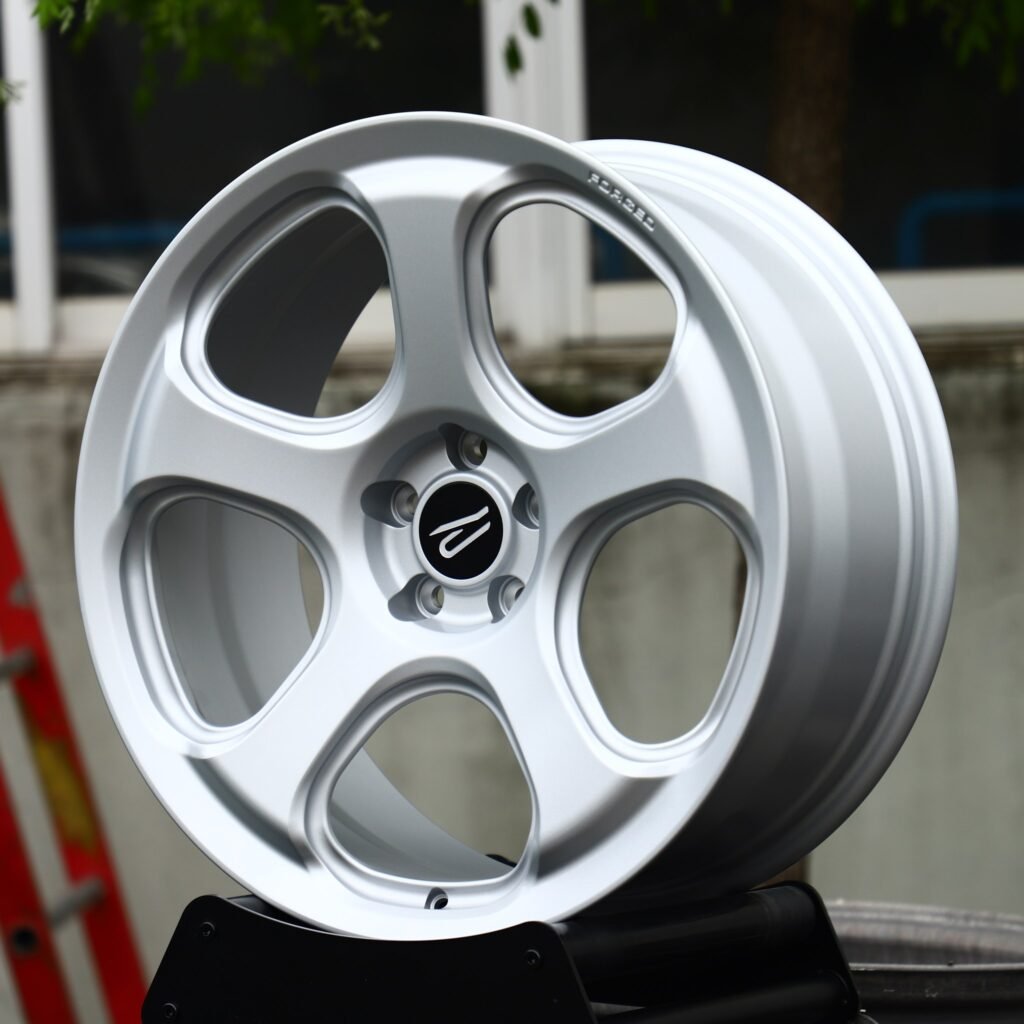 BMW M3 wheels – Silver 5-Spoke, angled view