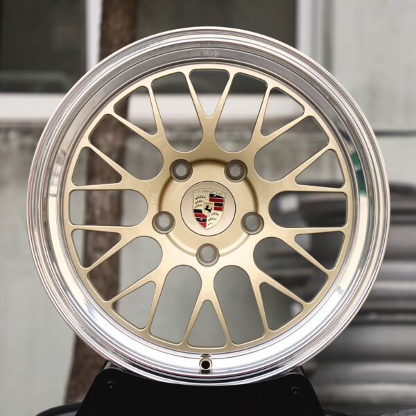 Porsche 911 wheels – Gold Mesh Polished Deep Lip (Porsche OEM-Style), front view