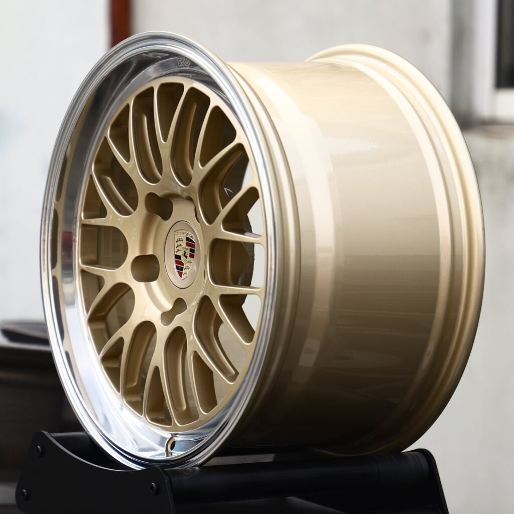 Porsche Panamera wheels – Gold Mesh Polished Deep Lip (Porsche OEM-Style), angled view