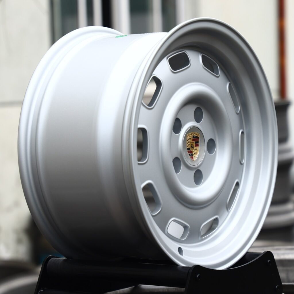 5x130 wheels – Silver Classic Slotted Dish (Porsche OEM-Style), side view
