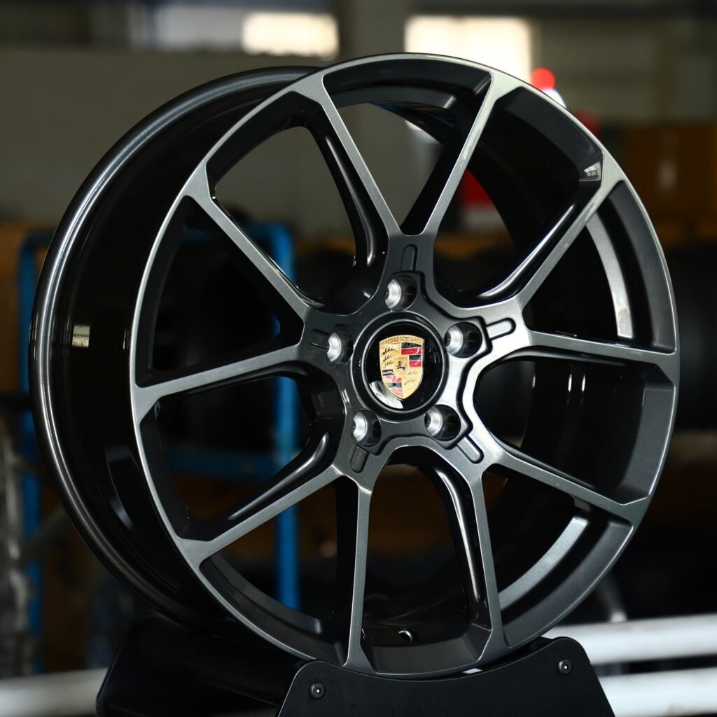 Porsche Panamera wheels – Gloss Black / Gunmetal Custom, angled view