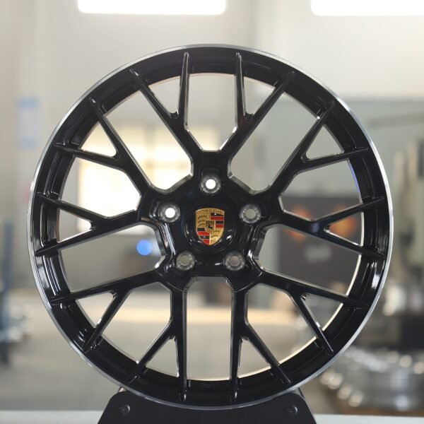 Porsche 911 992 wheels – Gloss Black Mesh (Porsche OEM-Style), front view