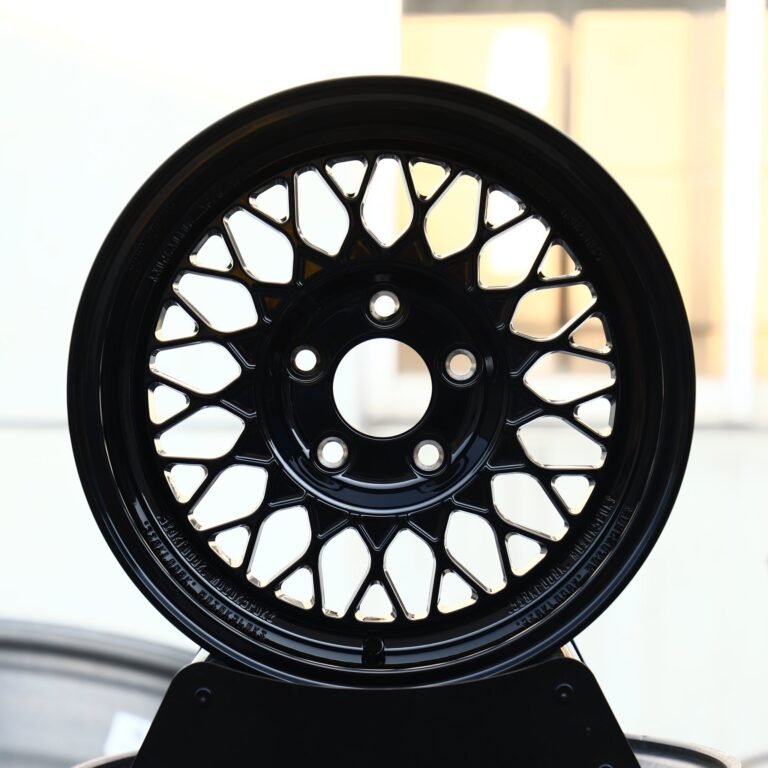 Ram 1500 wheels – Gloss Black Mesh, front view