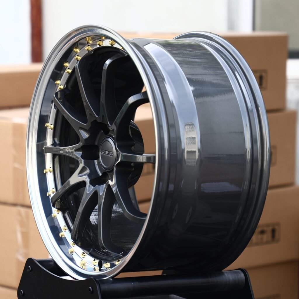 5x130 wheels – Gloss Black 10-Spoke Polished Lip (Rays-Style), side view