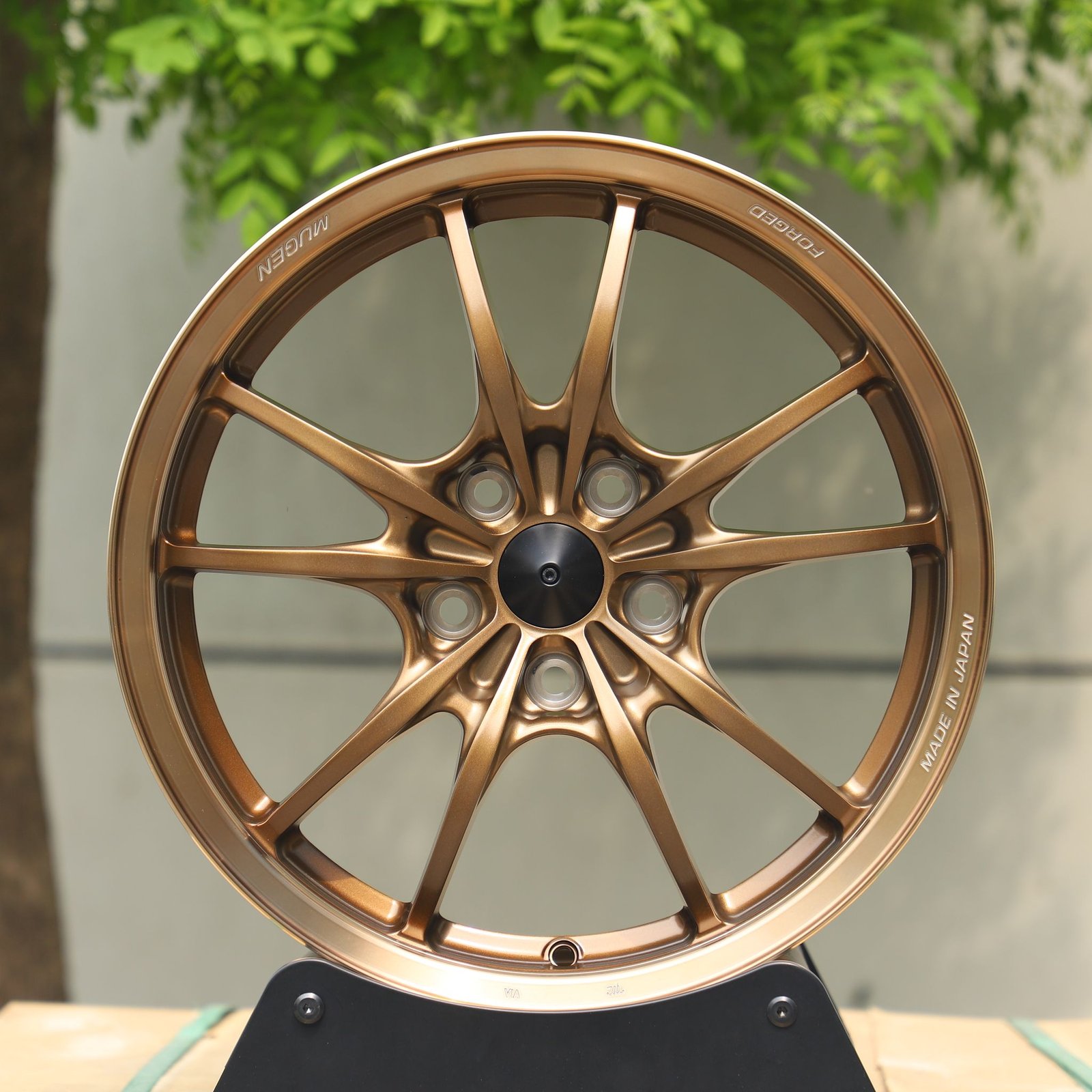 Nissan 370Z wheels – Rays Volk Racing Bronze Double 5-Spoke, front view