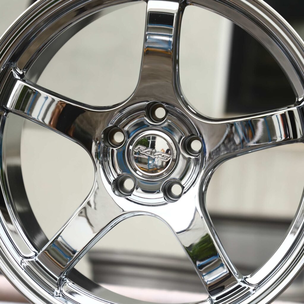 Tesla Model 3 wheels – Chrome Silver / Silver 5-Spoke, lip and barrel detail