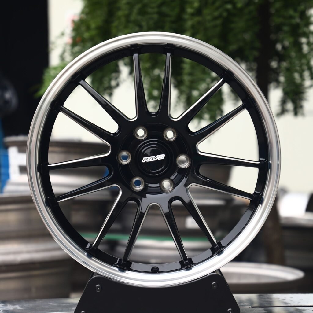 Nissan 370Z wheels – Rays Volk Racing Gloss Black 14-Spoke Deep Lip Machined Face, front view