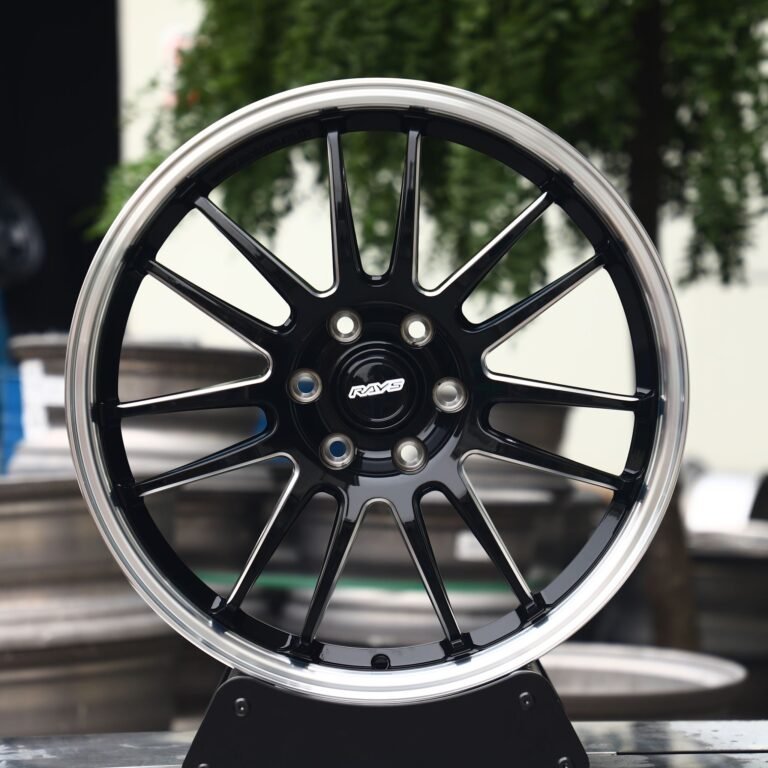 Nissan 370Z wheels – Rays Volk Racing Gloss Black 14-Spoke Deep Lip Machined Face, front view