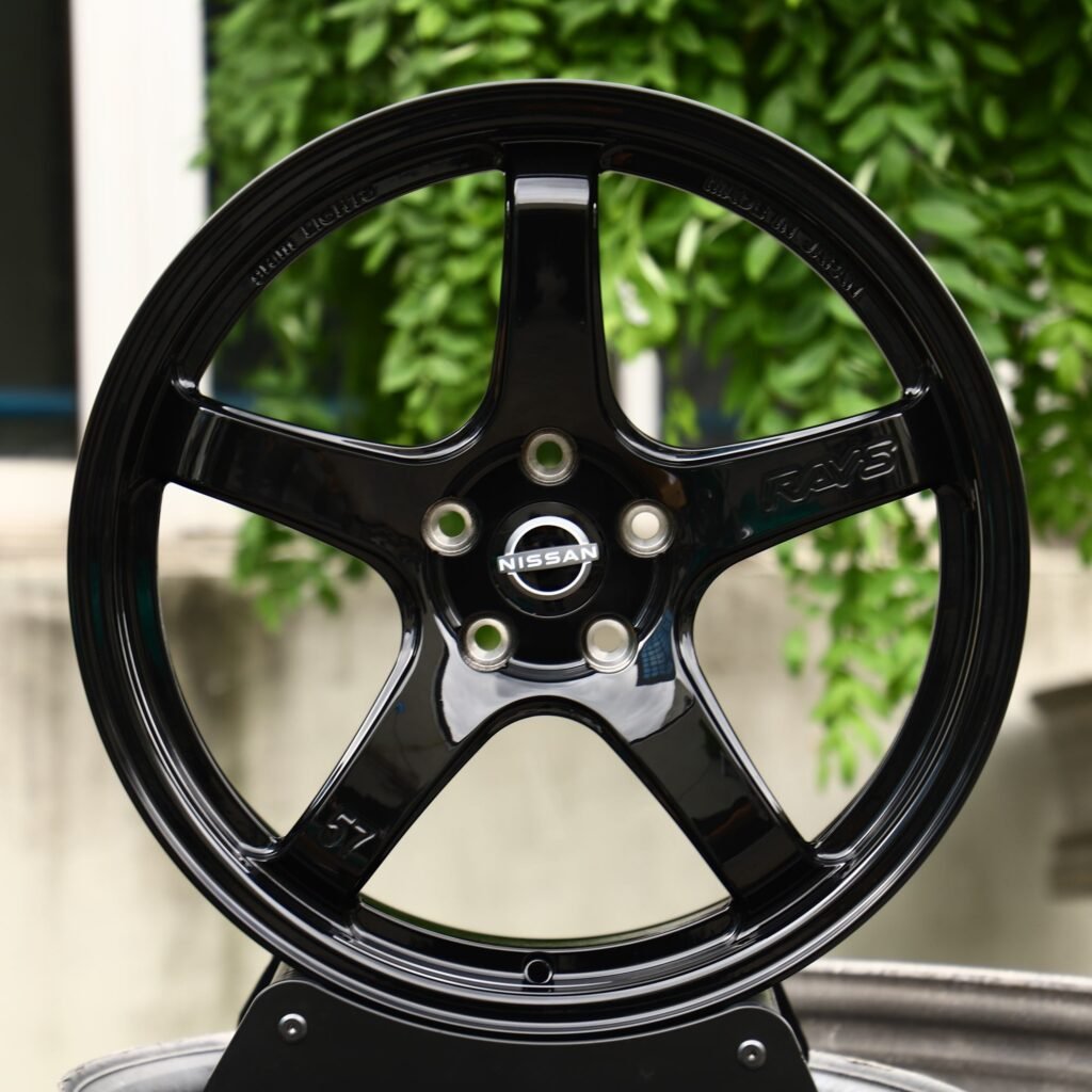 Rays Volk Racing Gloss Black 5-Spoke Deep Lip Forged Wheels - Nissan GT-R / Nissan 370Z Fitment (5-Lug) Deep Dish forged wheel