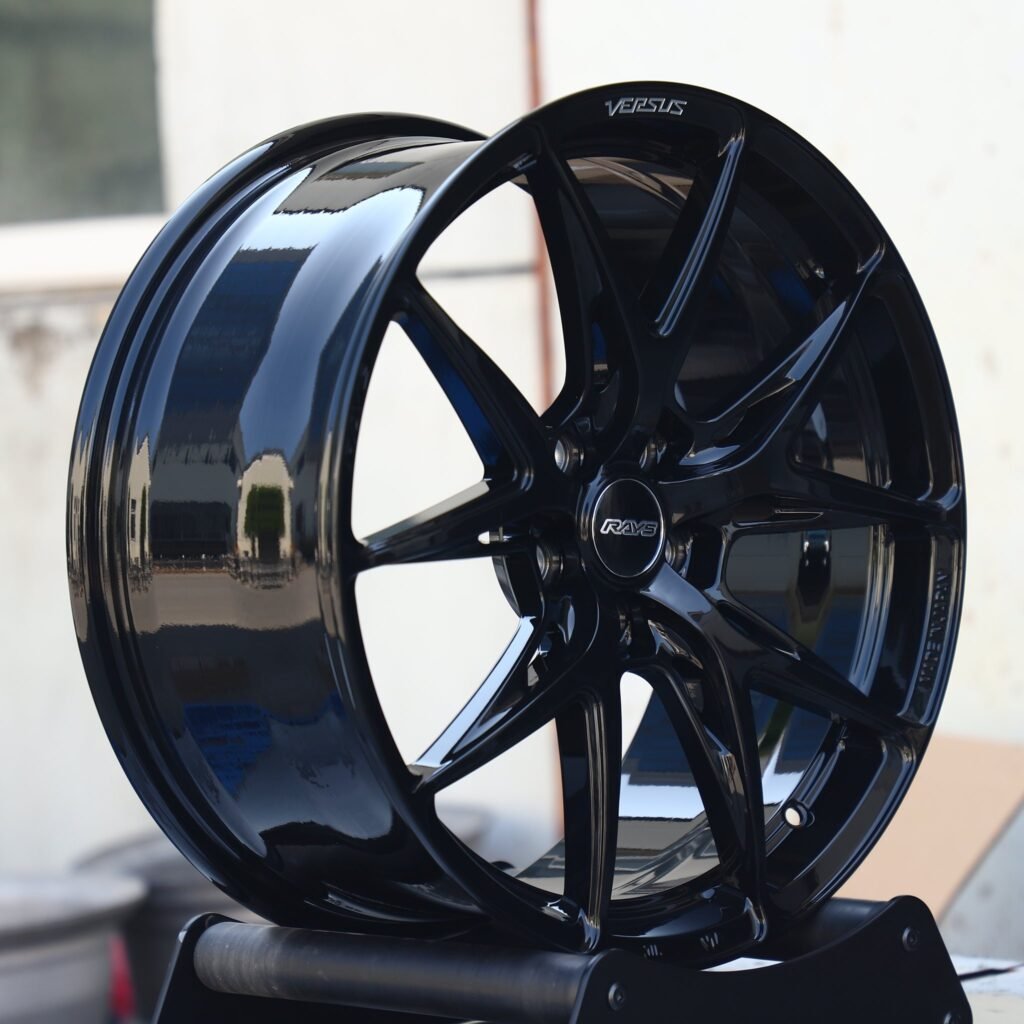 Subaru WRX wheels – Rays Volk Racing Gloss Black 5 Y-Spoke Side-Milled, lip and barrel detail