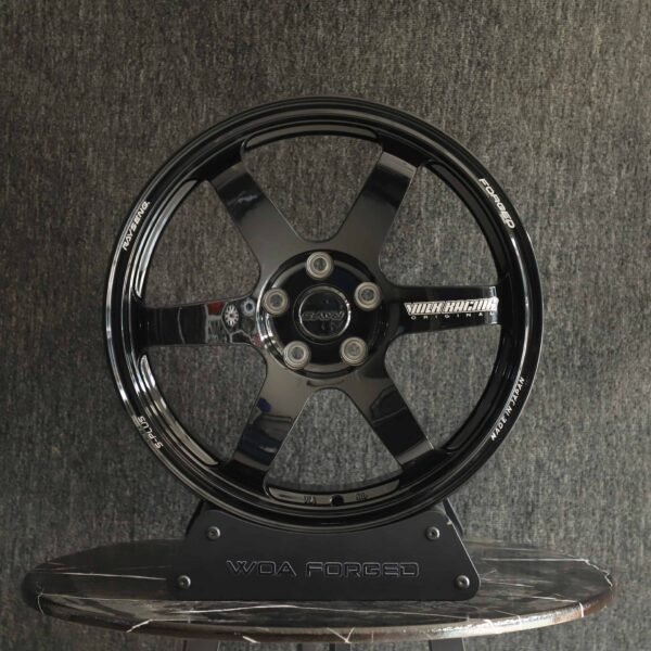 BMW M3 wheels – Gloss Black 6-Spoke (Rays Volk Racing TE37-Style), front view