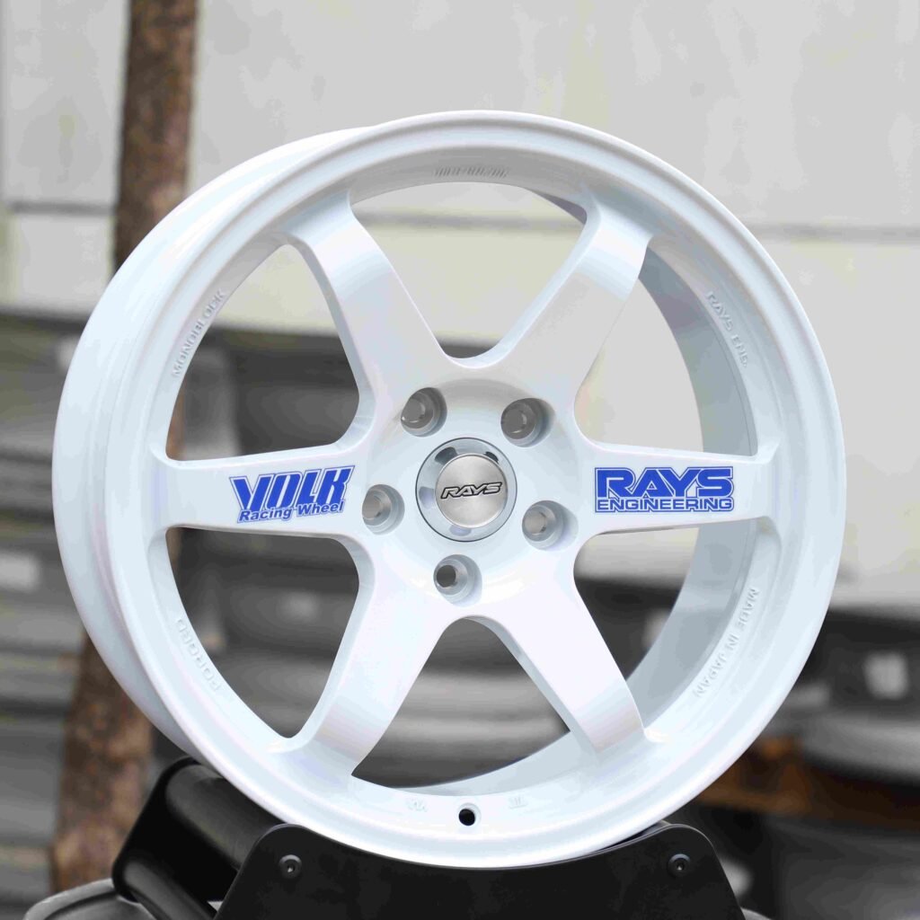 Rays Volk Racing Gloss White 6-Spoke Forged Wheels - Ford Mustang / Chevrolet Corvette Fitment (5-Lug) view 2