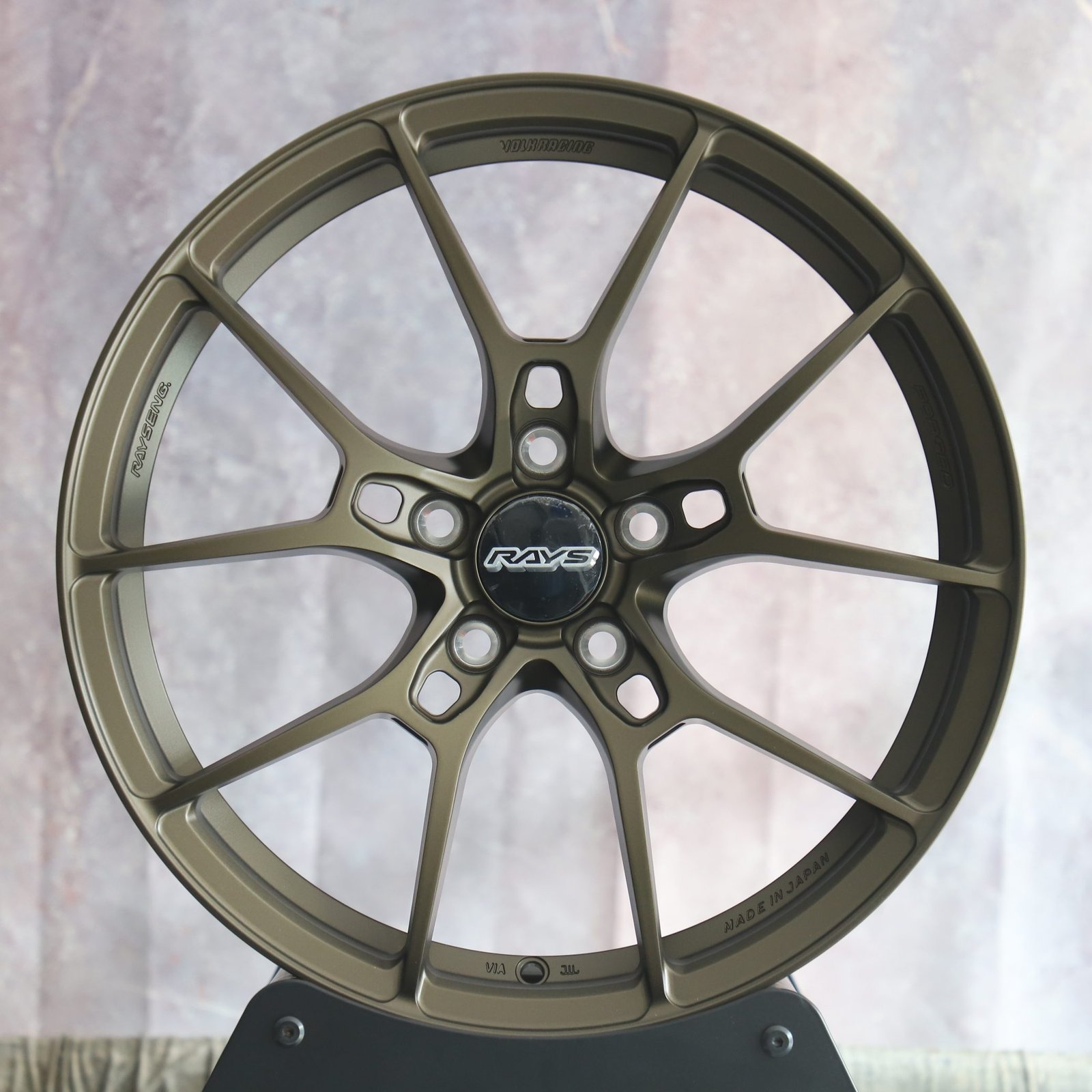 Nissan 370Z wheels – Rays Volk Racing Gray Green 5 Y-Spoke, front view