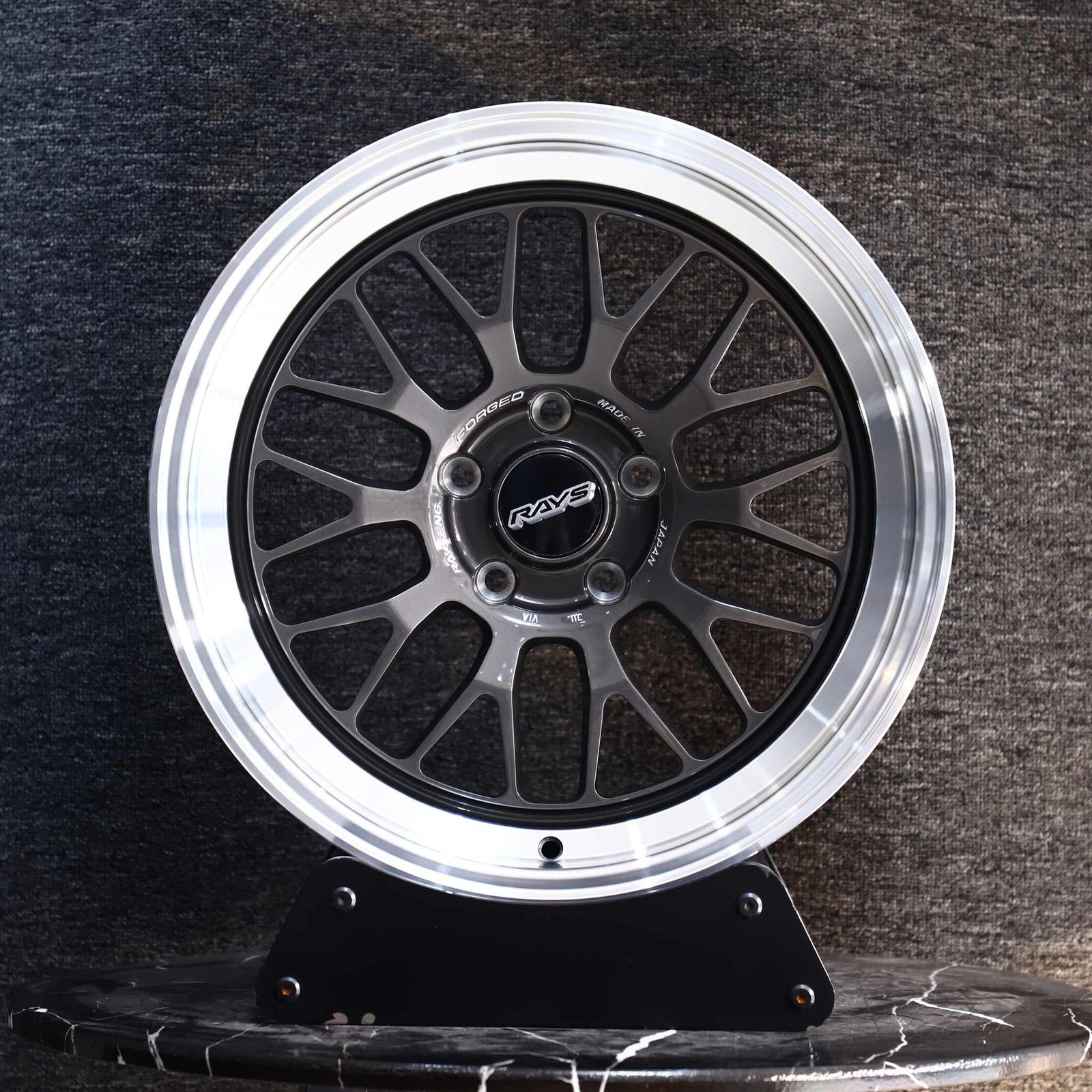Nissan 370Z wheels – Rays Volk Racing Metallic Gray 10 Y-Spoke Deep Lip, front view