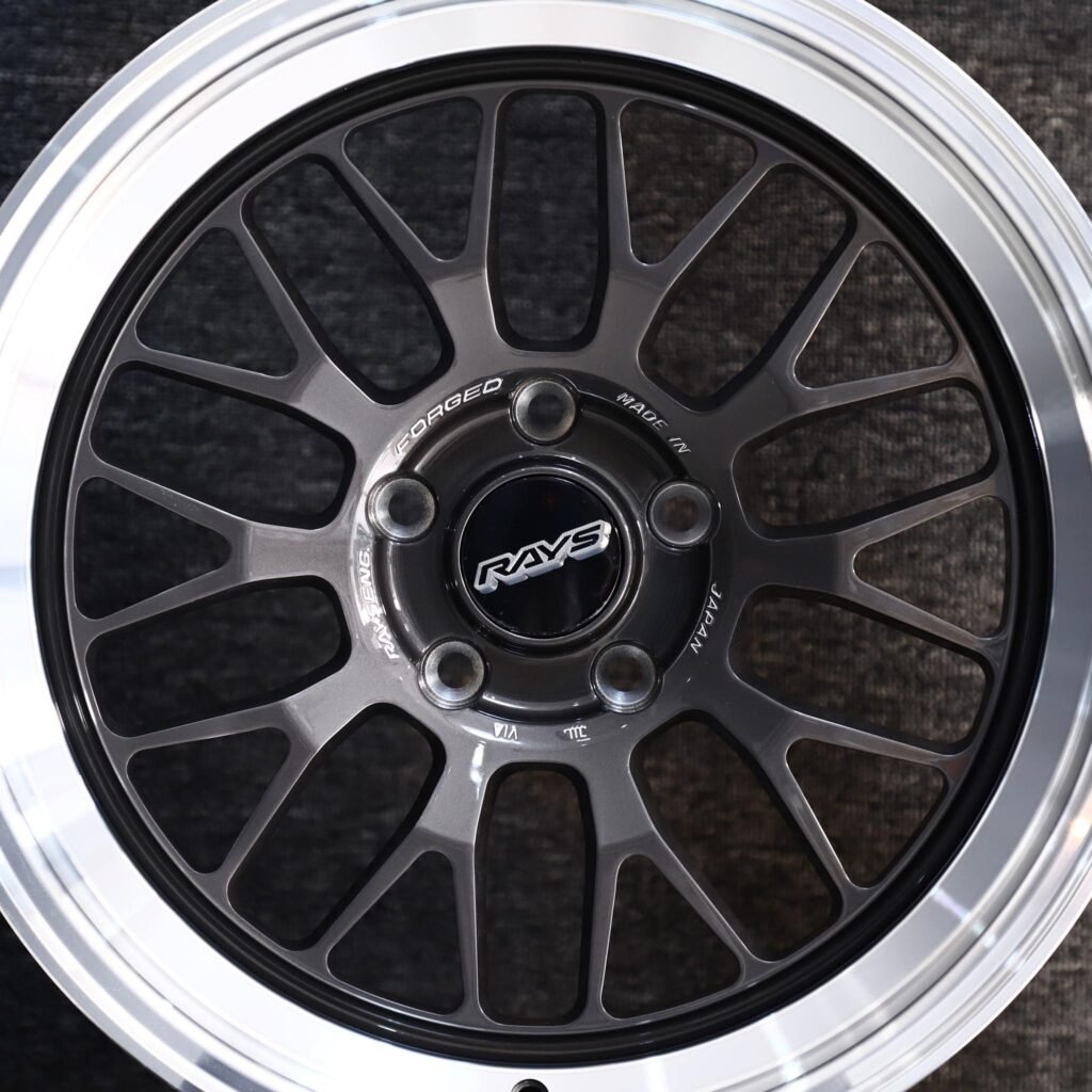 Subaru WRX wheels – Rays Volk Racing Metallic Gray 10 Y-Spoke Deep Lip, lip and barrel detail
