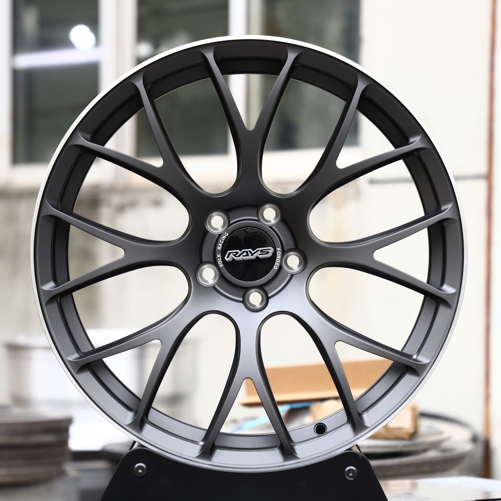 Nissan 370Z wheels – Rays Volk Racing Metallic Gray 8 Y-Spoke, front view