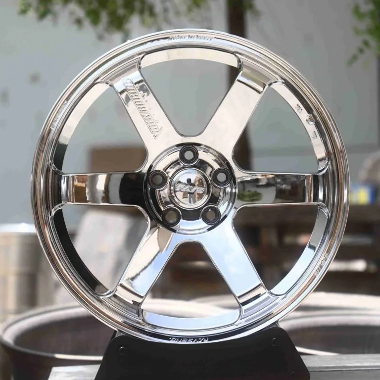 Toyota GR86 wheels – Chrome (Rays Volk Racing TE37-Style), front view