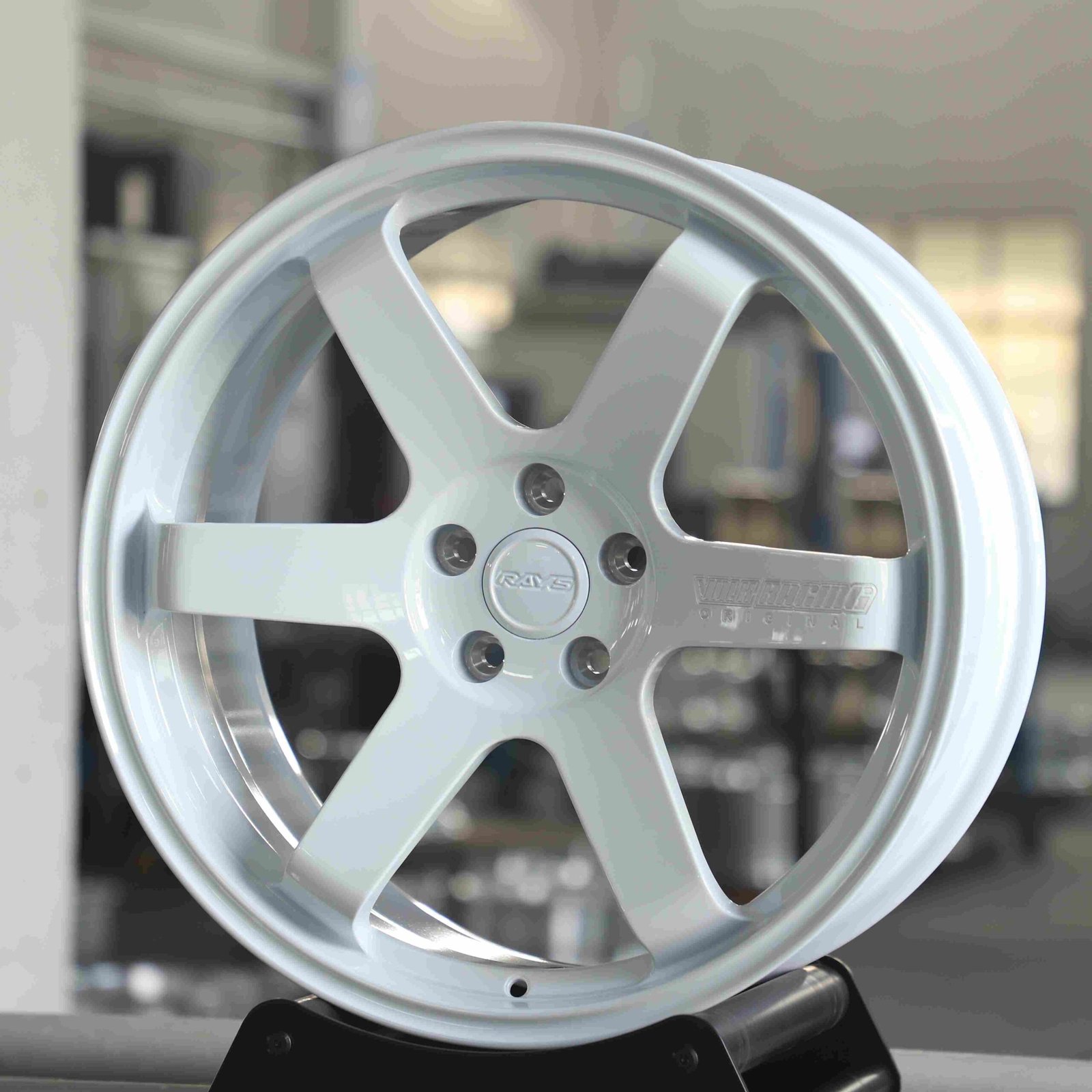 Toyota GR86 wheels – Gloss White 6-Spoke (Rays Volk Racing TE37-Style), front view