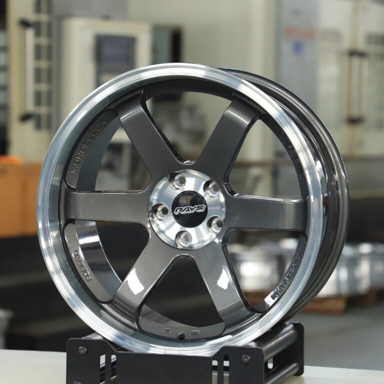 Toyota GR86 wheels – Gunmetal 6-Spoke Machined Lip (Rays Volk Racing TE37-Style), front view