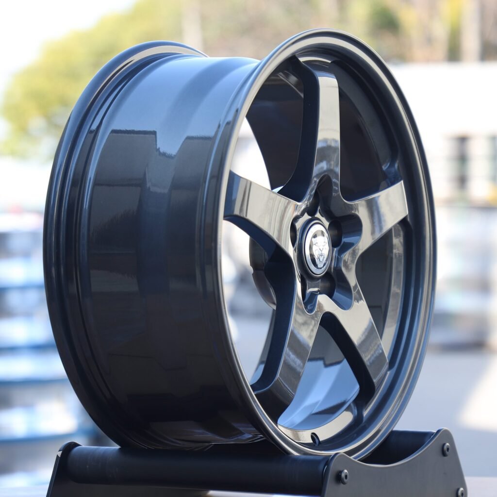 Rays Volk Racing TE37 Light Gunmetal 5-Spoke Deep Lip Forged Wheels - Jaguar F-Type / BMW M3 Fitment (5-Lug) view 4