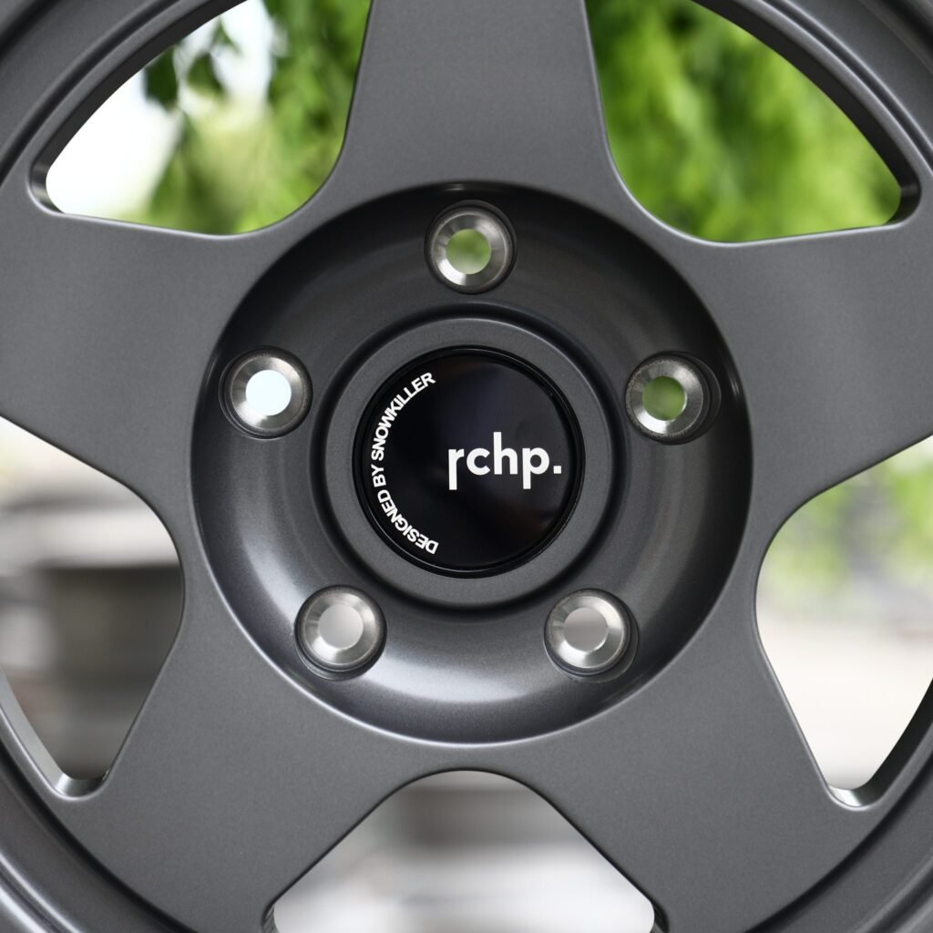 Jeep Gladiator wheels – Matte Gunmetal 5-Spoke Dish (RCHP-Style), lip and barrel detail