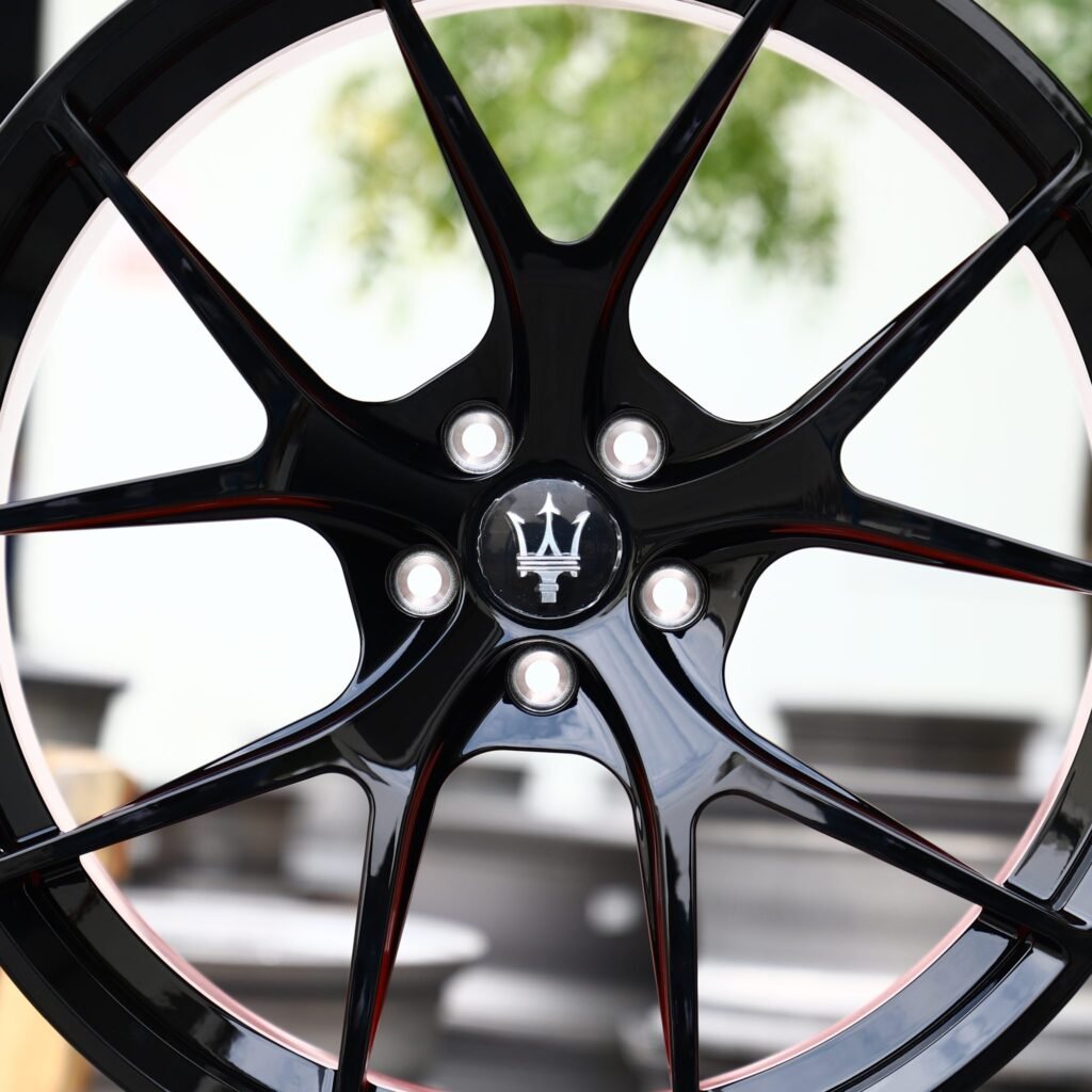 Tesla Model 3 wheels – Red / Black 5 Y-Spoke, lip and barrel detail