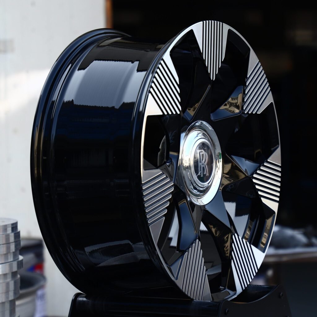 5x112 wheels – Gloss Black / Machined Directional Multi-Spoke (Rolls-Royce OEM-Style), side view