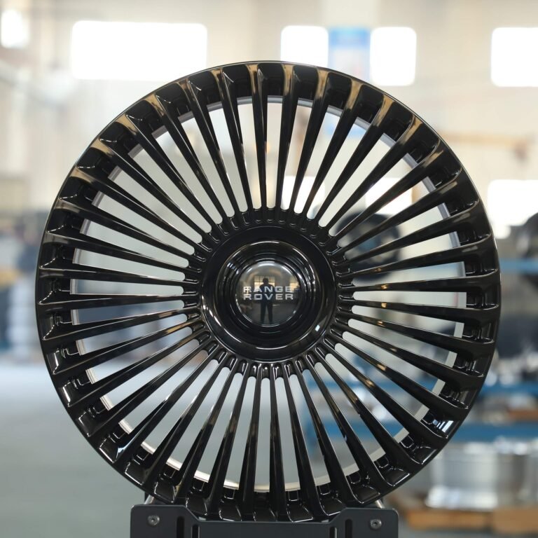 Rolls-Royce Ghost wheels – Gloss Black Multi-Spoke, front view