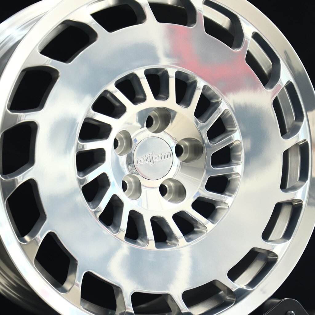 Toyota GR Supra wheels – Rotiform Bright Silver Full-Face Double-Ring, lip and barrel detail