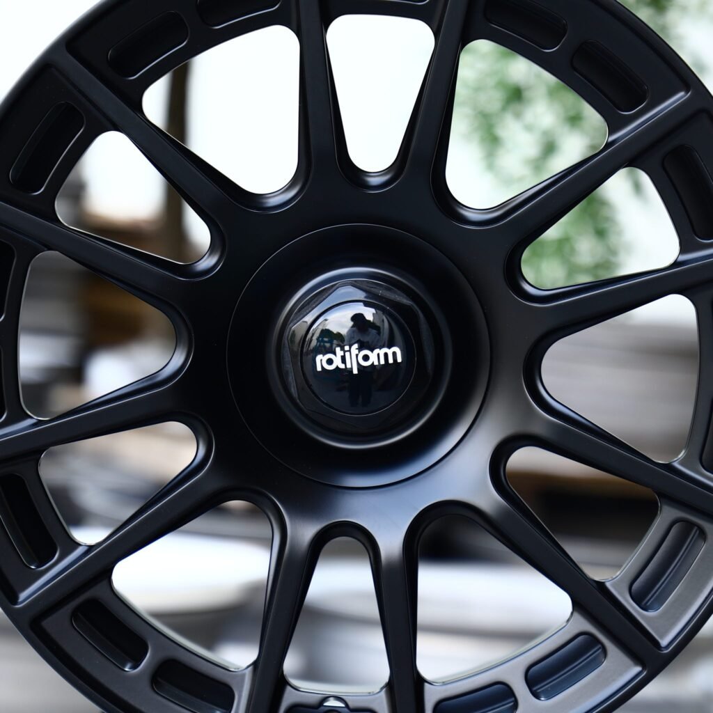 5x112 wheels – Rotiform Gloss Black 12-Spoke Decorative Detail, side view