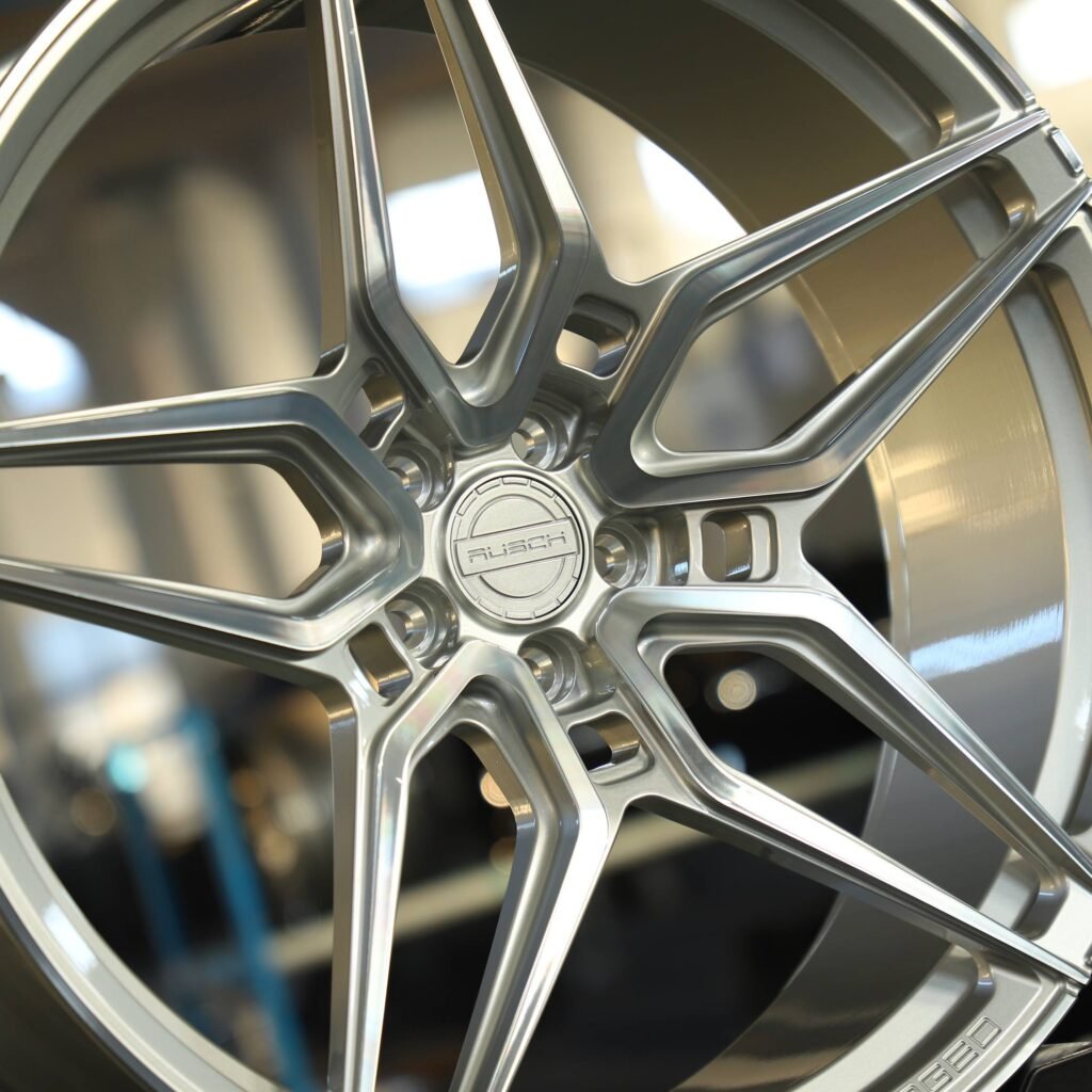 Porsche 718 Cayman wheels – Rueich Bright Silver 5 Y-Spoke (Porsche OEM-Style), lip and barrel detail