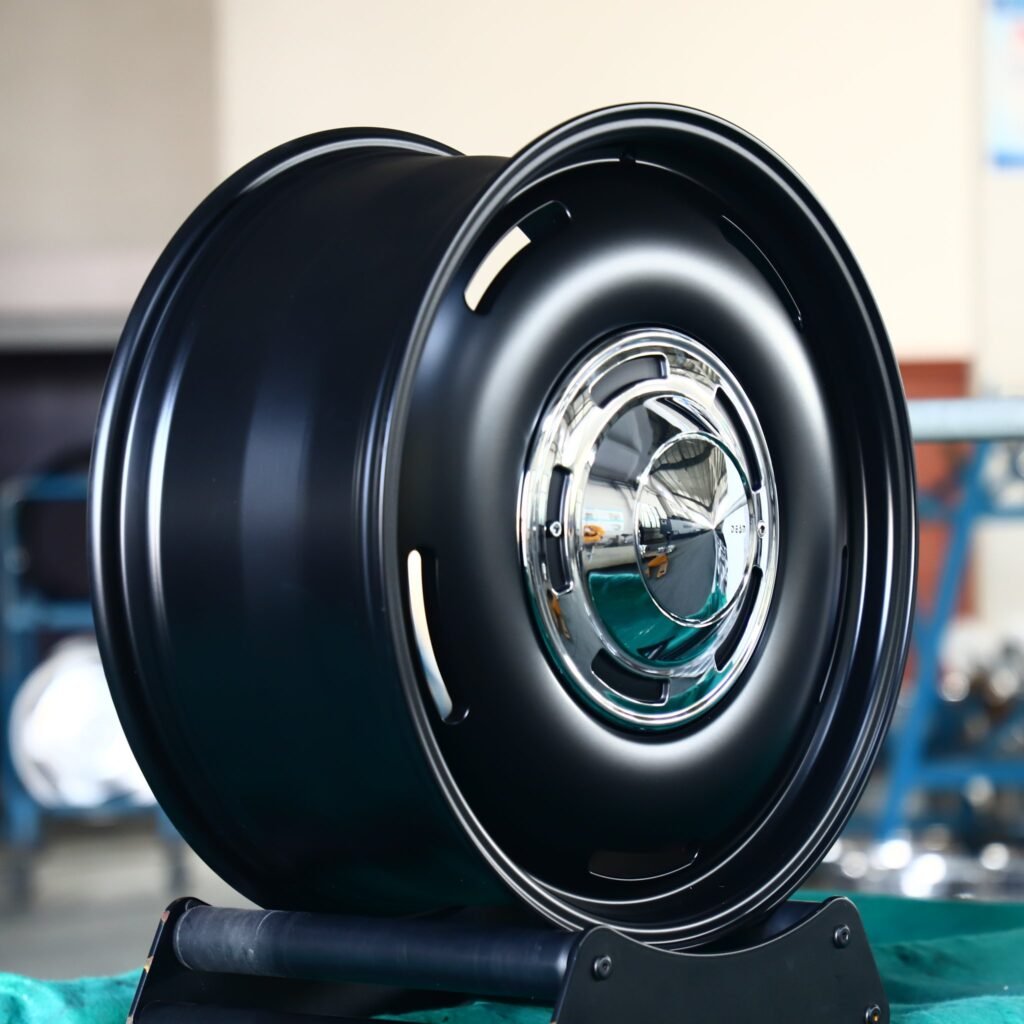 5x139.7 wheels – Satin Black Full-Face, side view