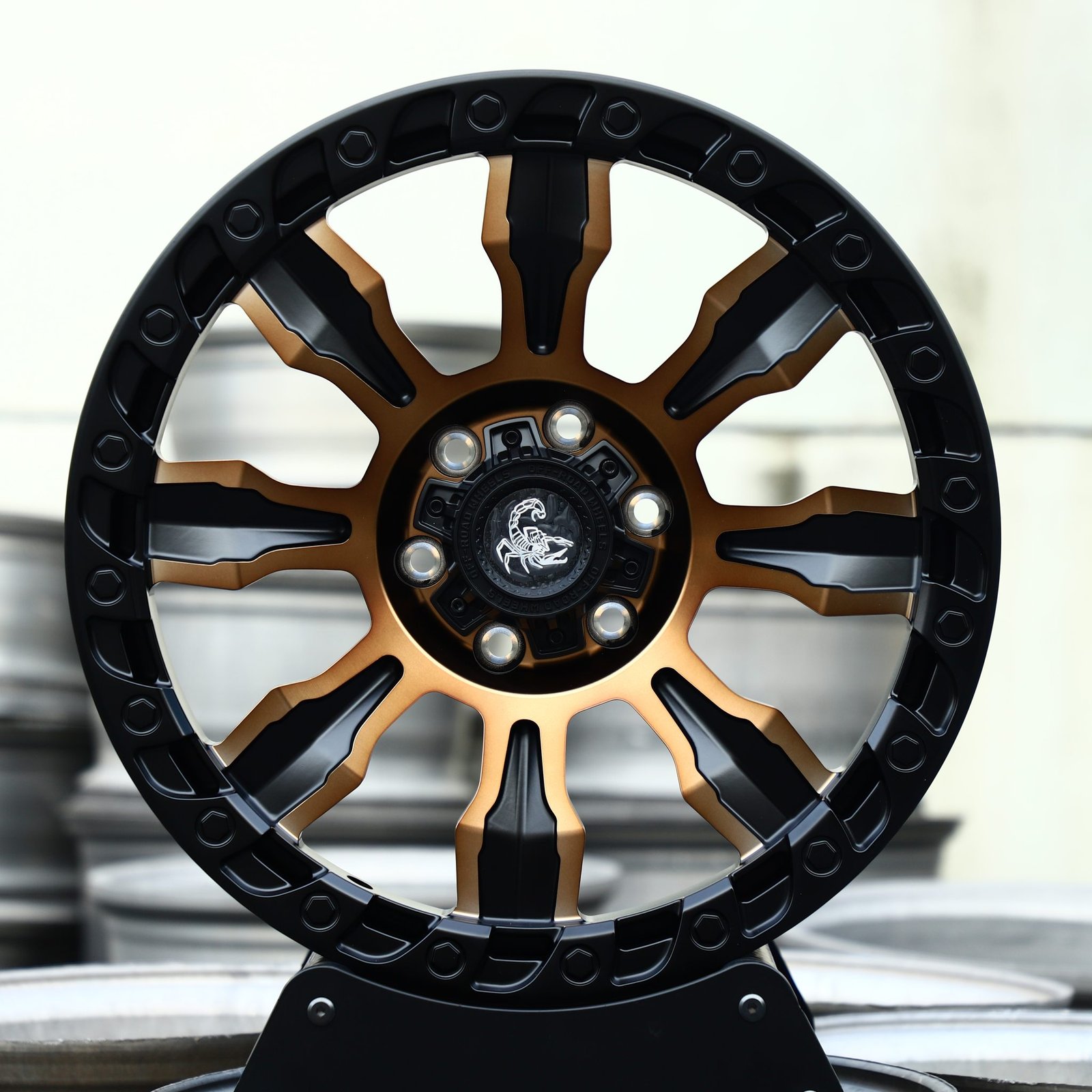 Toyota 4Runner wheels – Scorpion Exposed Bolt Detail, front view