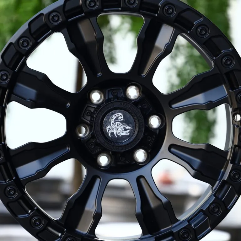 Toyota 4Runner wheels – Scorpion Gloss Black Multi-Spoke Beadlock Ring, front view