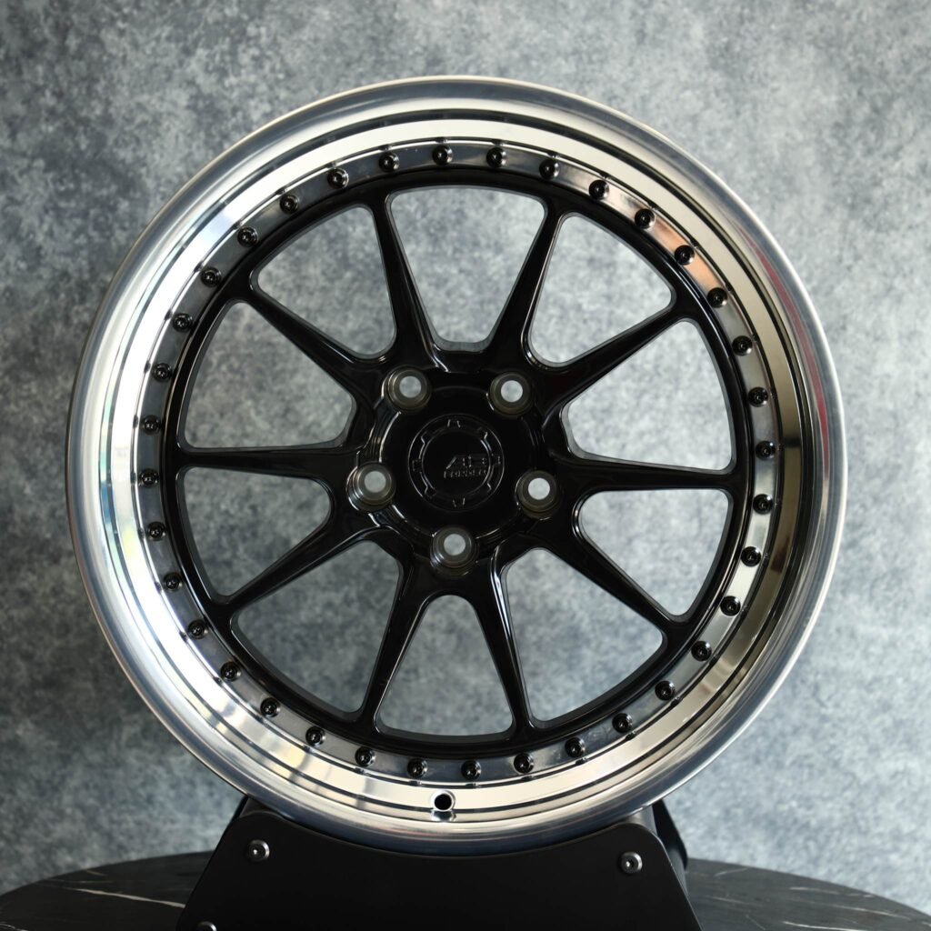 Audi A6 wheels – Silver 2-Piece Deep Lip Riveted, front view