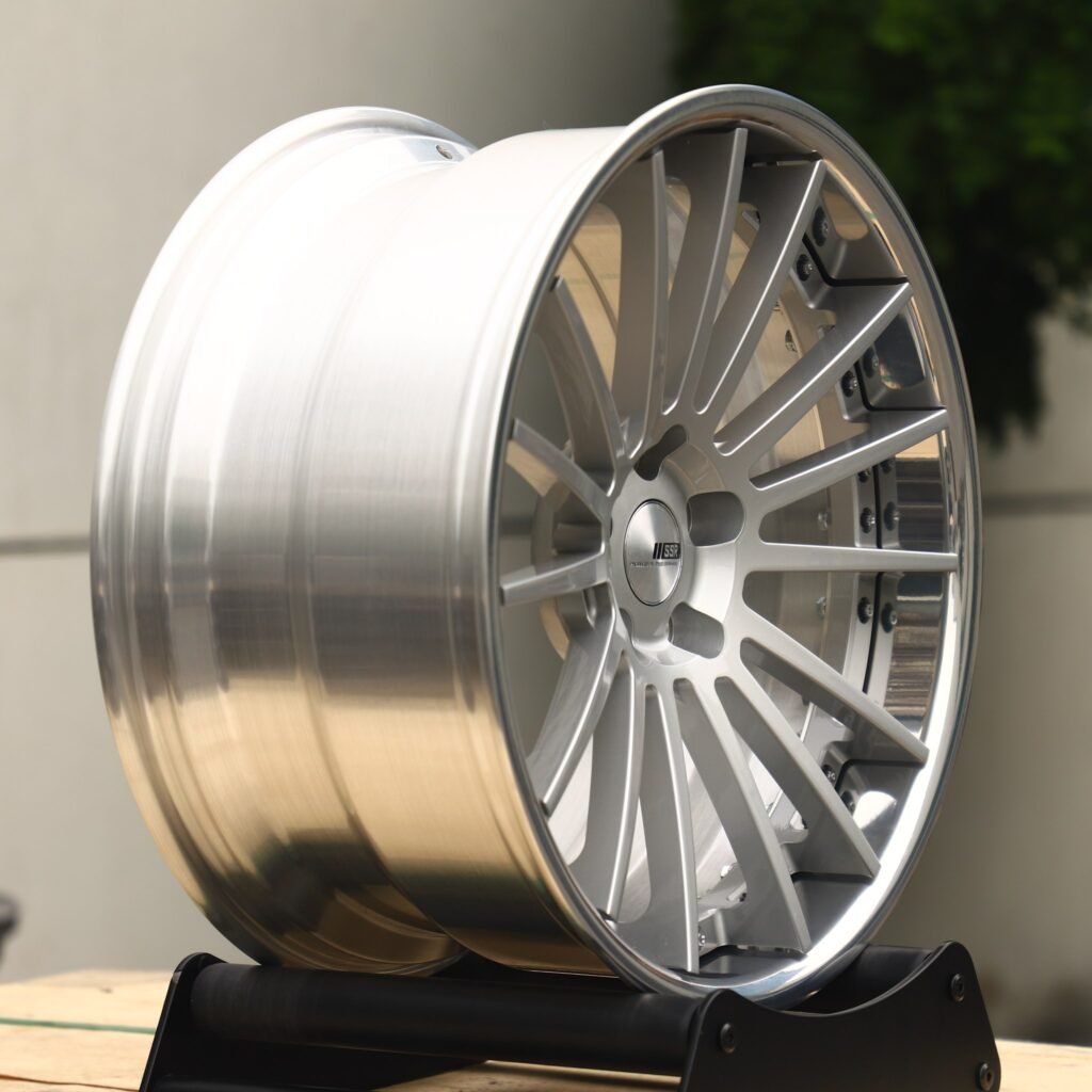 5x112 wheels – Silver 2-Piece, side view