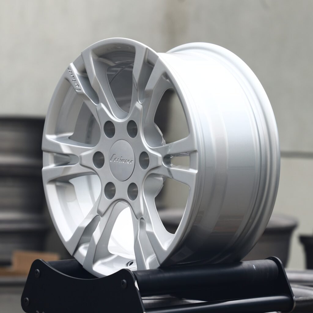 6x139.7 wheels – Silver / Bright Silver Custom, side view