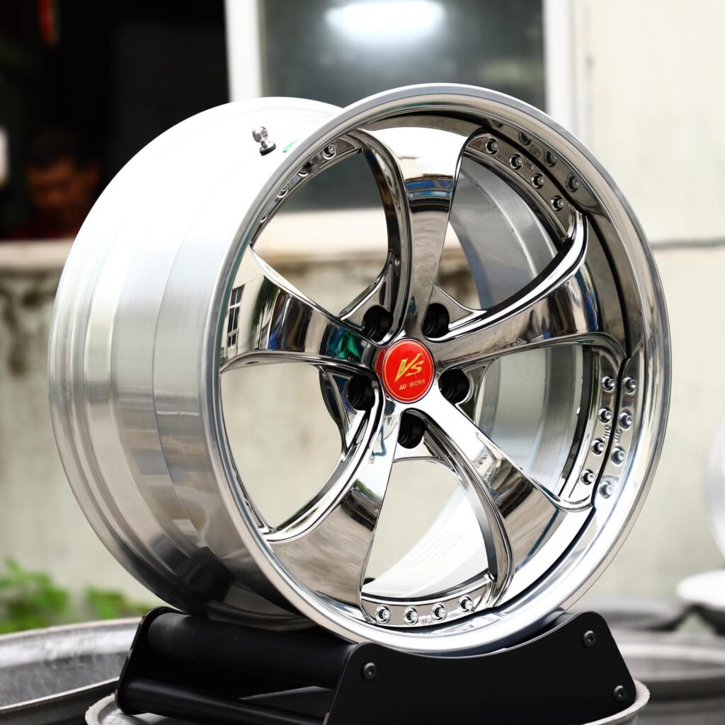 BMW 5 Series wheels – Silver / Chrome 2-Piece 5-Spoke (Work-Style), angled view