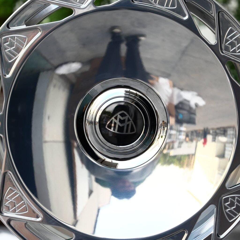 5x112 wheels – Silver Full-Face (Maybach-Style), side view