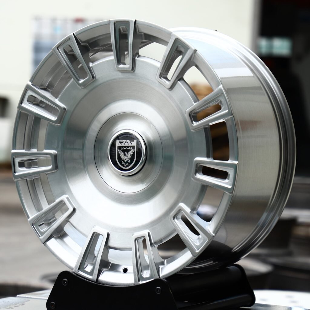 5x112 wheels – Silver Full-Face, side view