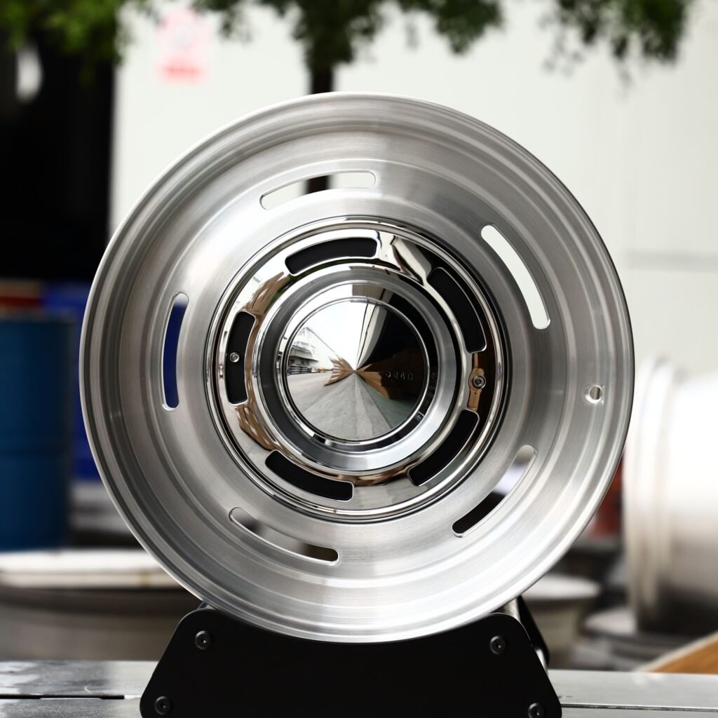 Toyota 4Runner wheels – Silver Full-Face, front view