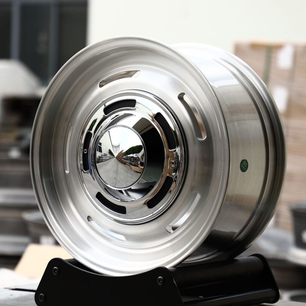Toyota Tacoma wheels – Silver Full-Face, angled view