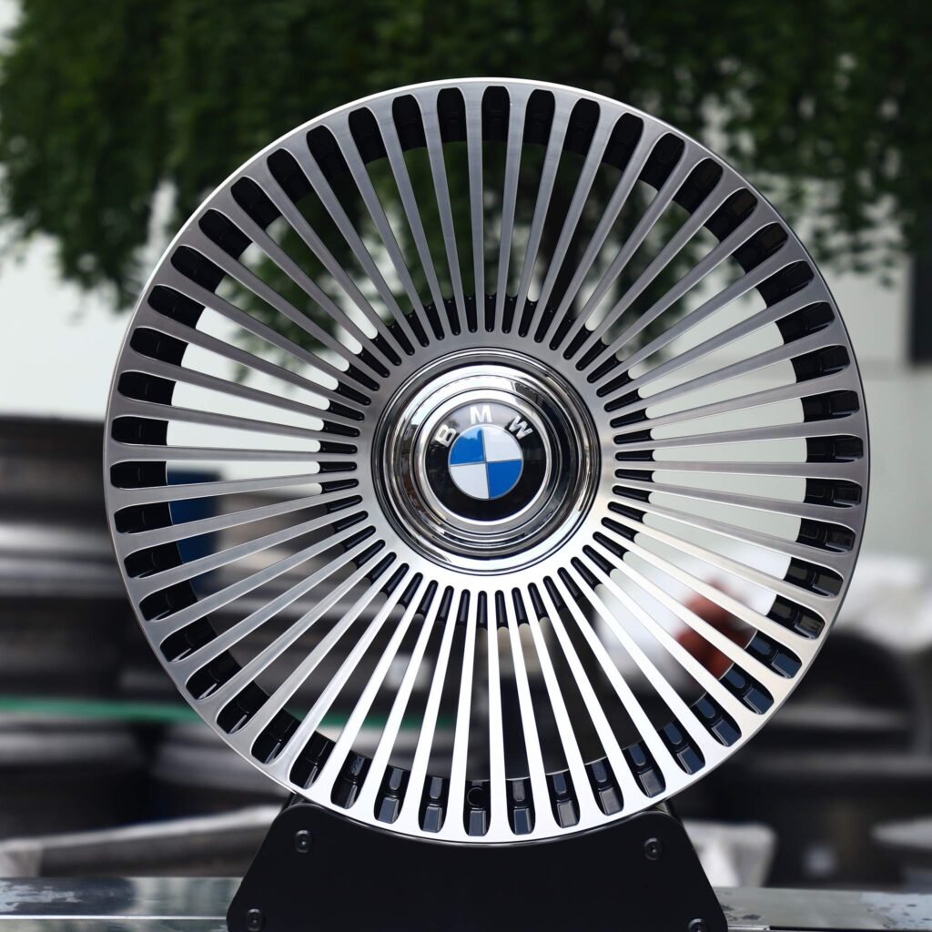 BMW M3 wheels – Silver / Gloss Black Multi-Spoke, front view