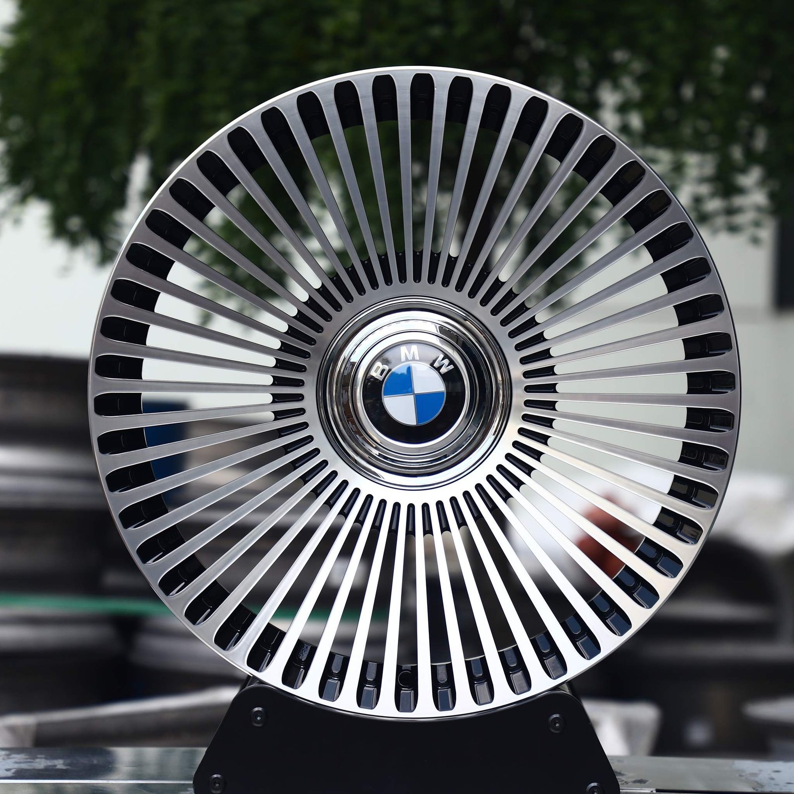 BMW M3 wheels – Silver / Gloss Black Multi-Spoke, front view