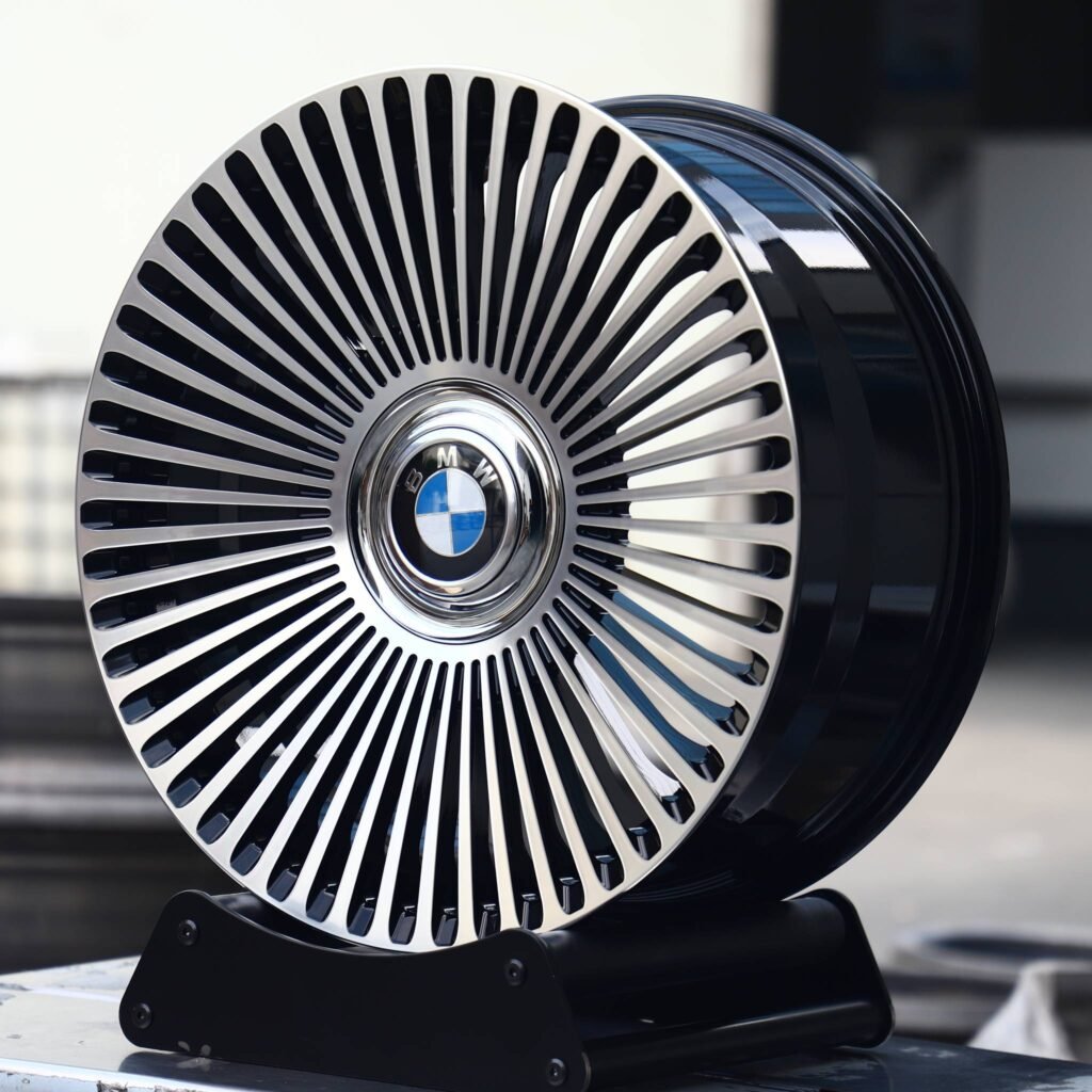BMW M5 wheels – Silver / Gloss Black Multi-Spoke, angled view