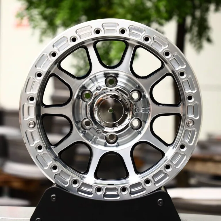 Toyota 4Runner wheels – Silver / Gloss Black, front view