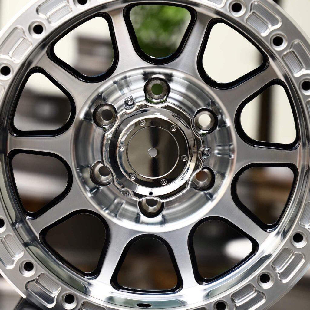 6x139.7 wheels – Silver / Gloss Black, side view