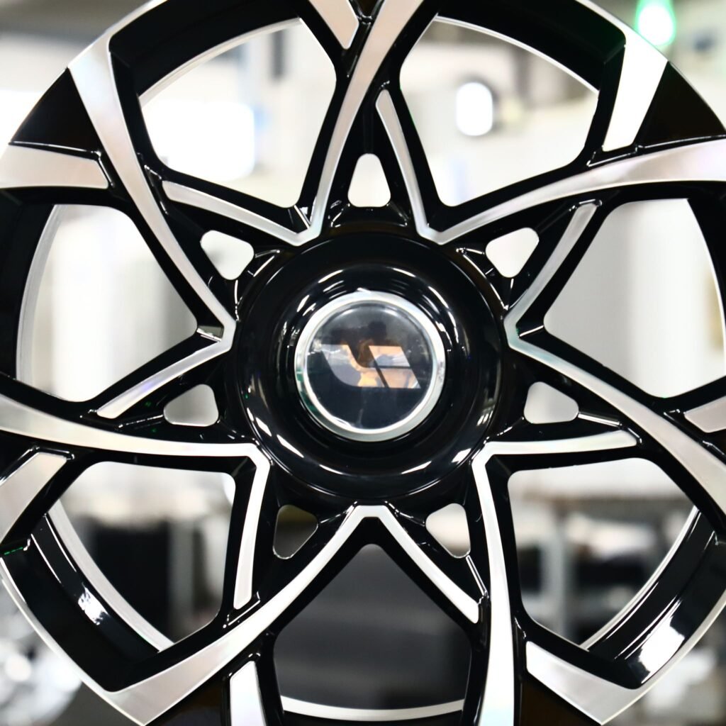 5x120 wheels – Silver / Gloss Black Split Machined Face, side view