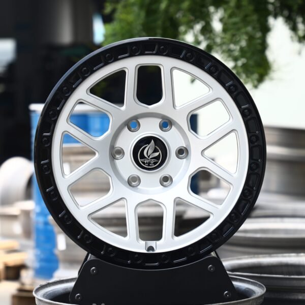 Toyota 4Runner wheels – White / Black Exposed Bolt Detail, front view